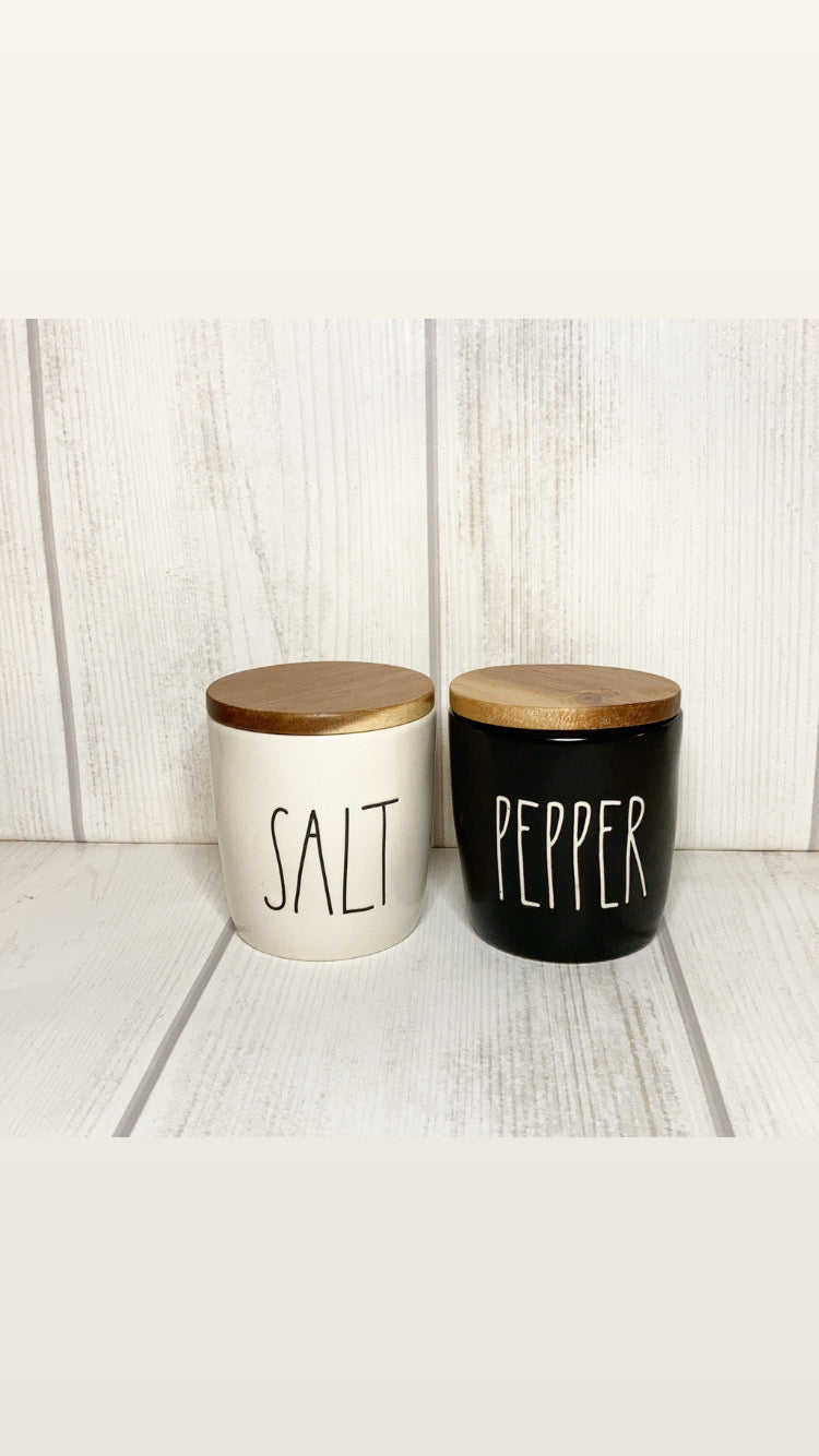 Rae Dunn Black/White Salt & Pepper Cellars